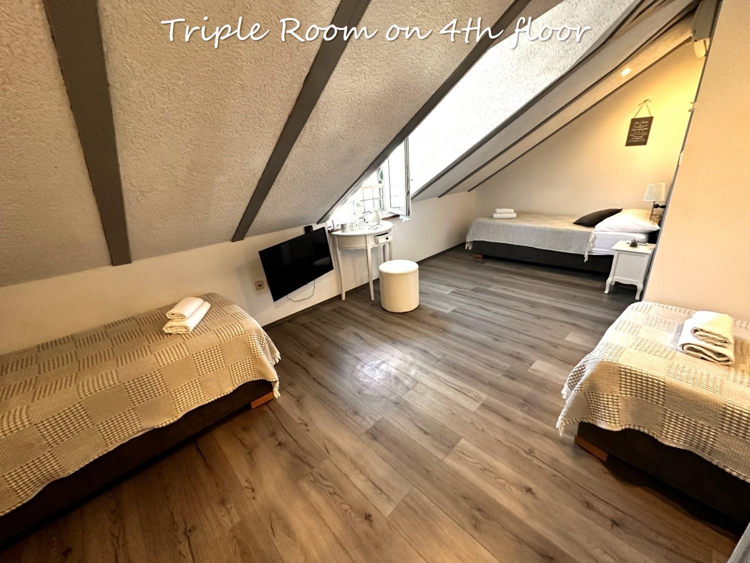 XIV Century Rooms Kaštela Екстериор снимка