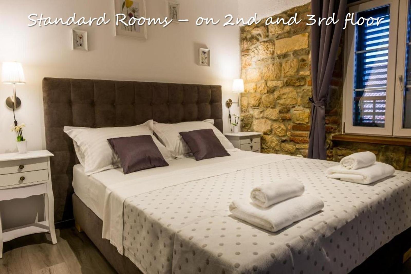 XIV Century Rooms Kaštela Екстериор снимка
