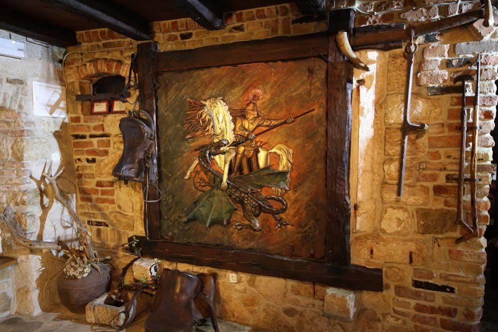 XIV Century Rooms Kaštela Екстериор снимка